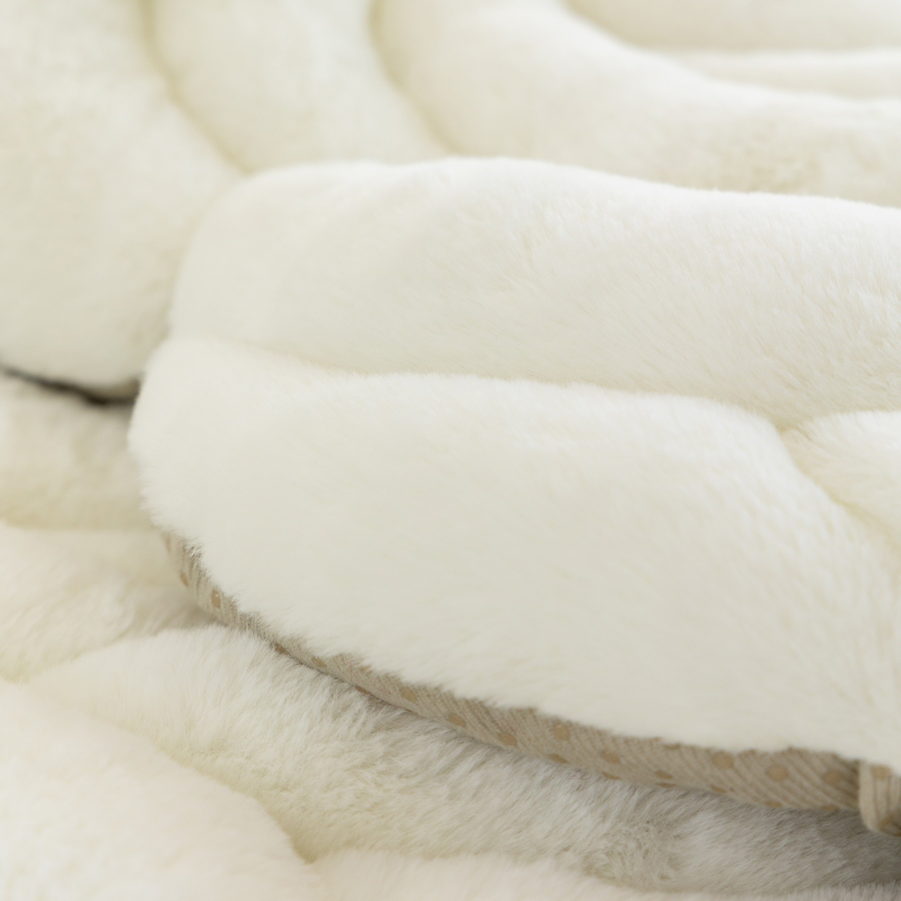 1pc Flower Plush Ins Style Thickened Cushion Bay Window Cushion Sofa Cushion